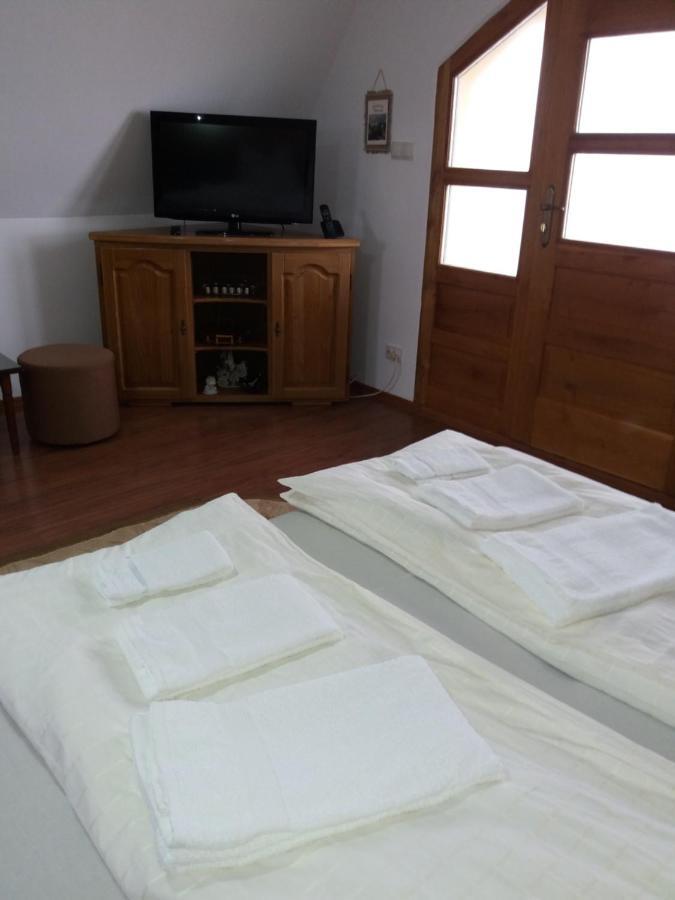 Casa Vlasea Albesti Sighisoara Bed & Breakfast エクステリア 写真